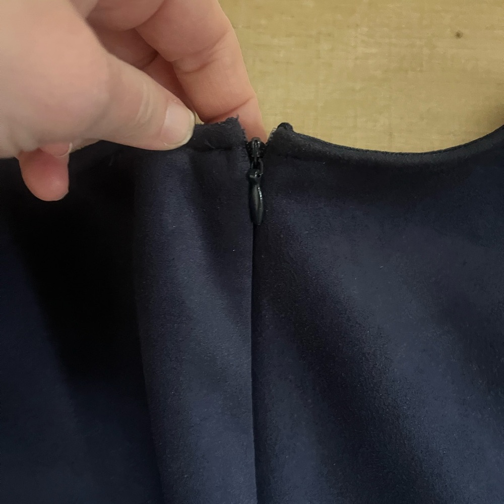 Sadie&Sage Navy Blue Dres, pockets, Suede like material  size Medium - Picture 4 of 5
